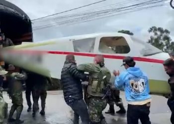 Descubren avioneta que sería utilizada para narcotráfico en finca de Chía, Cundinamarca