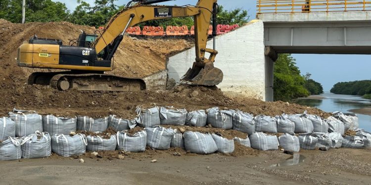 A todo vapor: Ruta Costera acelera trabajos para reabrir la Vía al Mar en 15 días