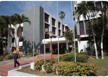 Universidad de la Costa suspende clases tras muerte de persona dentro del campus