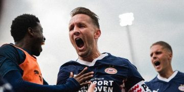 PSV remonta y se corona campeón en un final de infarto