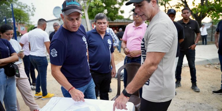 “Transformación total para Juan Mina”: alcalde Char anuncia cancha de fútbol, parque y muchas vías