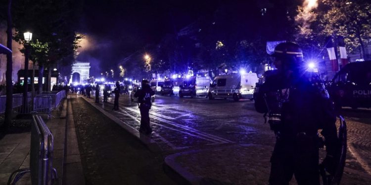 Celebración del triunfo del PSG deja al menos tres heridos y 43 capturados en incidentes