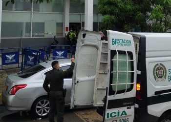 Capturados 8 sujetos tras hallar un fusil AK 47 y 3 pistolas en el barrio Villanueva