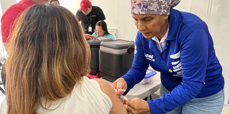 Con 130.000 dosis, Barranquilla inició vacunación contra la influenza para prevenir enfermedades respiratorias