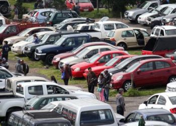 Subasta virtual de la Dian ofrecerá carros, motos y camiones desde $2 millones: así puede participar