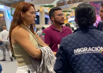 Empleados de Migración anuncian operación tortuga en aeropuertos desde el 9 de mayo