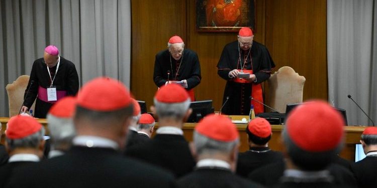 Los cardenales llaman a construir, sin demora, una paz justa y duradera