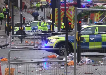 Celebración del título del Liverpool terminó en atropello masivo