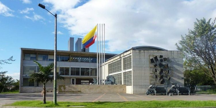 Sindicatos de la Imprenta Nacional denuncian corrupción y malos manejos financieros