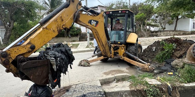 Alcaldía de Barranquilla interviene los canales La Playa, La Paz–Olivos y El Pueblo para prevenir inundaciones