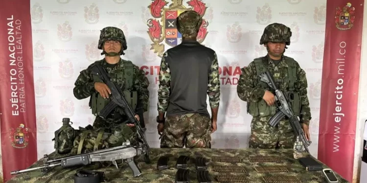 En Chocó, cuatro integrantes del Clan del Golfo se sometieron a la justicia ante presión de las tropas del Ejército