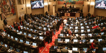 Una jornada decisiva en el Senado: el pulso por la Consulta Popular