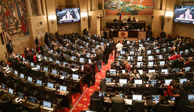 Una jornada decisiva en el Senado: el pulso por la Consulta Popular