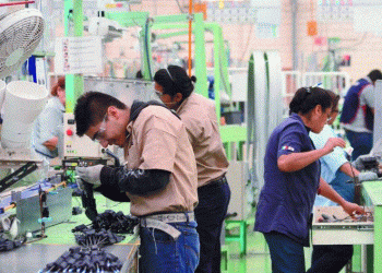 “No a la consulta populista”: Centro Democrático defiende el empleo formal y lanza contrapropuesta estructural