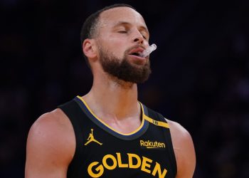 Curry, baja clave ante Minnesota para el segundo partido