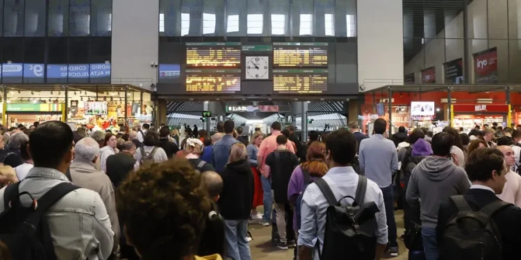 Los trenes Madrid-Andalucía recuperan la normalidad pese a los retrasos tras el robo de cable