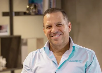 Santiago Botero Jaramillo se lanza a la presidencia y oficializa su candidatura ante la Registraduría