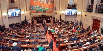 Senado aprobó un 75% de la Reforma Laboral, pero deja los temas más polémicos para el lunes