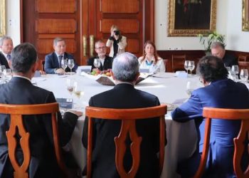 Iglesia llama a rechazar la violencia tras reunión con líderes del Estado