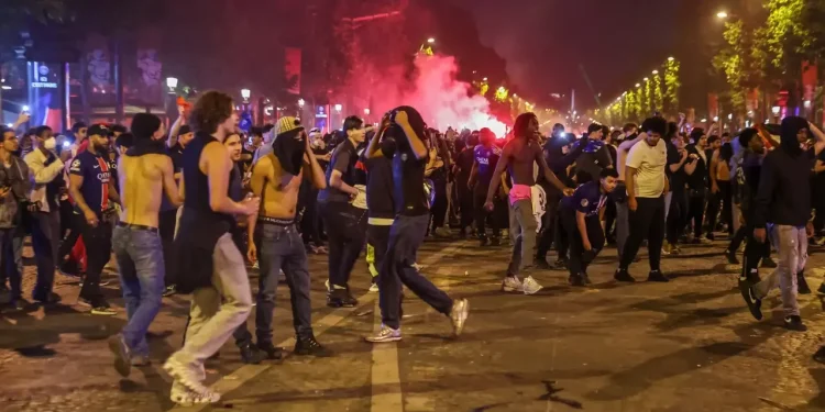 Victoria del PSG desata euforia y disturbios en París: casi 300 detenidos tras la final de la Champions