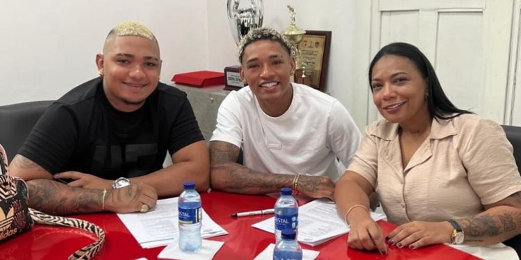 Jermein Peña continúa en Junior: Renovación oficial por un año más