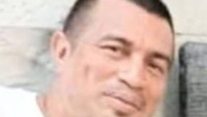 Autoridades investigan muerte repentina de hombre en vivienda del barrio El Ferry