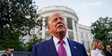 Trump advierte que Israel tiene planificados ataques “más brutales” contra Irán y urge un acuerdo