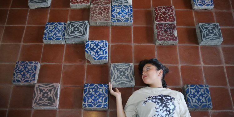 Artistas plásticos ‘se ponen la 10’ por el medio ambiente con la exposición ‘Raíces y Horizontes’ 