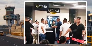 Pasajeros denuncian caos tras cancelación de vuelo en el Cortissoz por incidente con ave