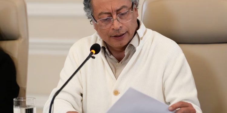 Gobierno Petro dice tener listo borrador del decreto para consulta popular, lo presentará antes del 12 de junio