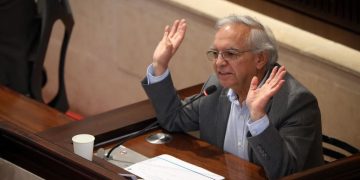 Nuevo revés judicial para el exministro Ricardo Bonilla: Fiscalía anunció imputación de cargos en su contra