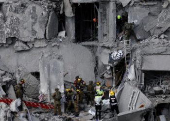 Irán e Israel denuncian ataques contra sus territorios tras iniciar el alto el fuego