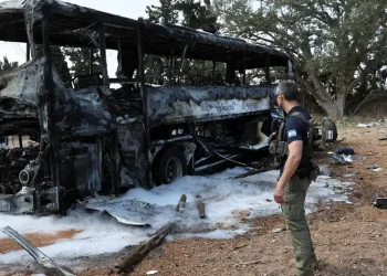 Irán afirma haber alcanzado un centro del Mosad en Tel Aviv
