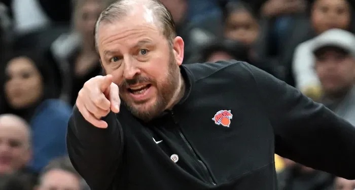 Knicks despiden a Thibodeau tras caer en finales del Este