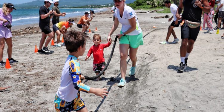 Gobernación lidera jornada cultural y pedagógica por los 120 años del Atlántico