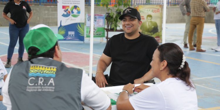 Con brigada ambiental en Malambo, C.R.A. inició celebración del Día del Medio Ambiente