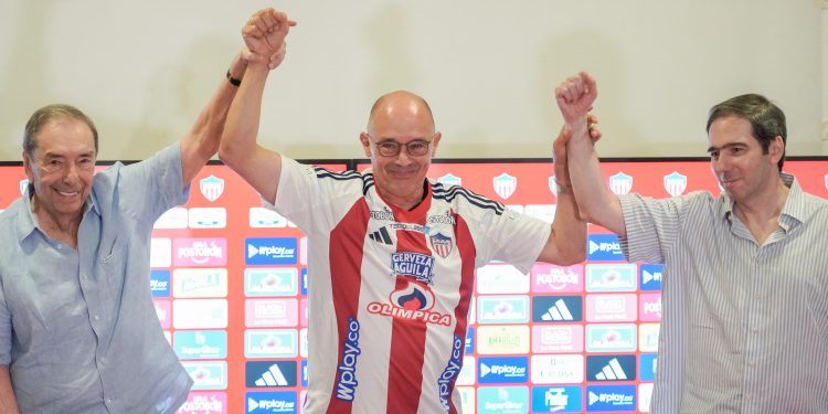 Fuad Char presenta a Alfredo Arias: “Vamos a armar un Junior ganador y que juegue bien al fútbol”