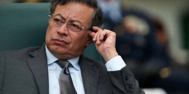 Petro justifica uso de cláusula de escape fiscal por “sabotaje” a la financiación del Estado
