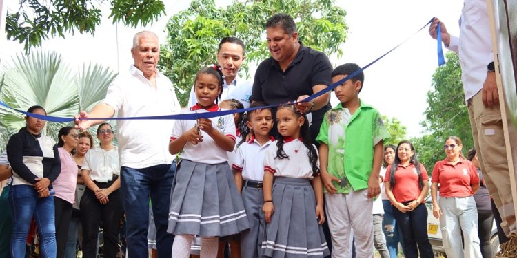 Estudiantes de Culebro en Campeche gozan de una escuela renovada