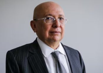 Profesor Mauricio Gaona critica decreto y argumentos de Montealegre: “Es un exabrupto jurídico”