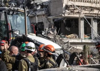 Israel intensifica ataques contra Irán con más de 150 bombardeos