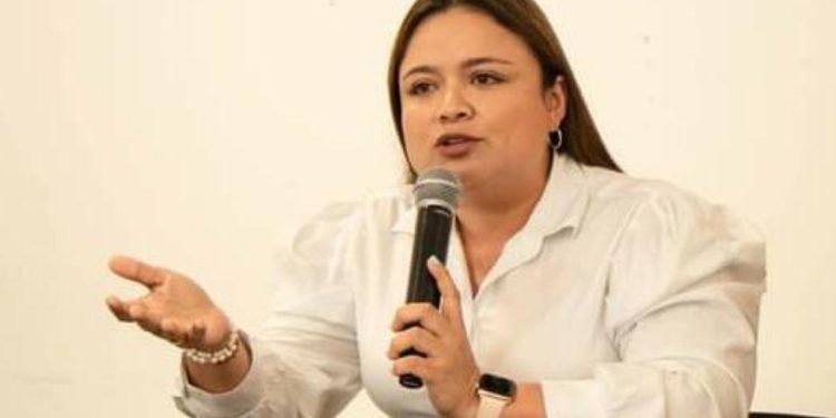 Congresista Lina María Garrido se niega a firmar orden del día para extras por reforma pensional
