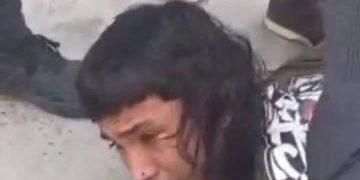 Padre del menor que atacó a Miguel Uribe estaría en Ucrania; joven queda al cuidado de familiares