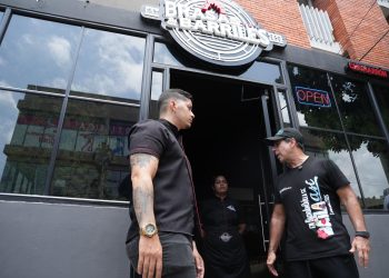 Alcalde Char supervisa obras en la calle 85 y promete fin definitivo del arroyo