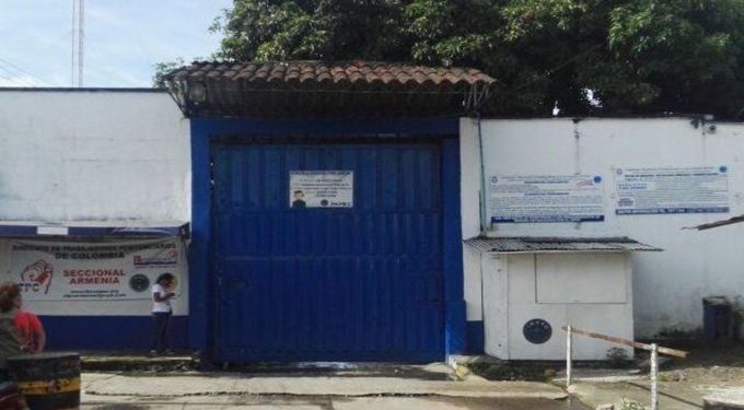Atacan con artefacto incendiario la cárcel San Bernardo en Armenia: circula panfleto amenazante