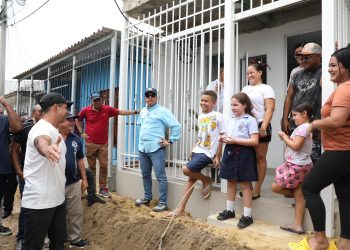La Chinita será completamente pavimentada con el programa “Barrios a la Obra”, anuncia el alcalde Alejandro Char