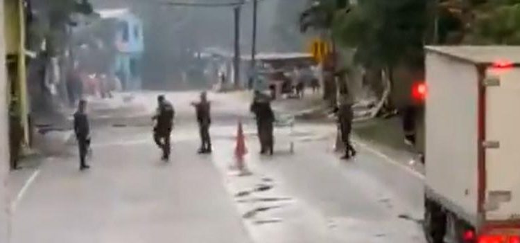 Atentado con explosivos en vía Medellín–Costa Caribe deja daños materiales