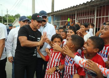 ¡Estrenamos un nuevo parque en el barrio Las Américas! Más alegría y bienestar para nuestra gente: alcalde Char
