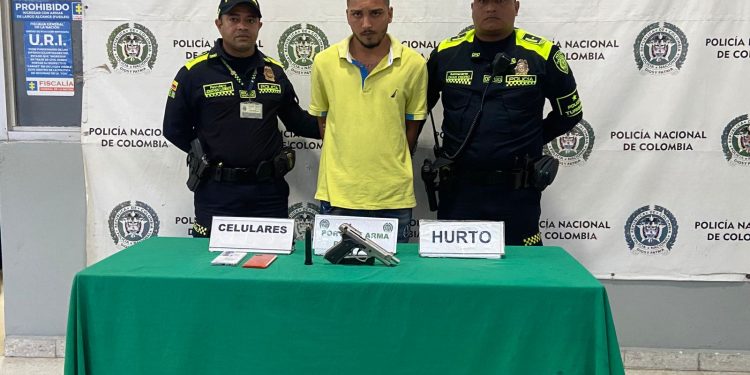 Capturado sujeto en Barranquilla por hurto a local de celulares