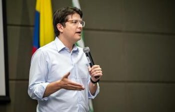 Human Rights Watch sobre atentado contra Miguel Uribe: “Un golpe a la democracia”